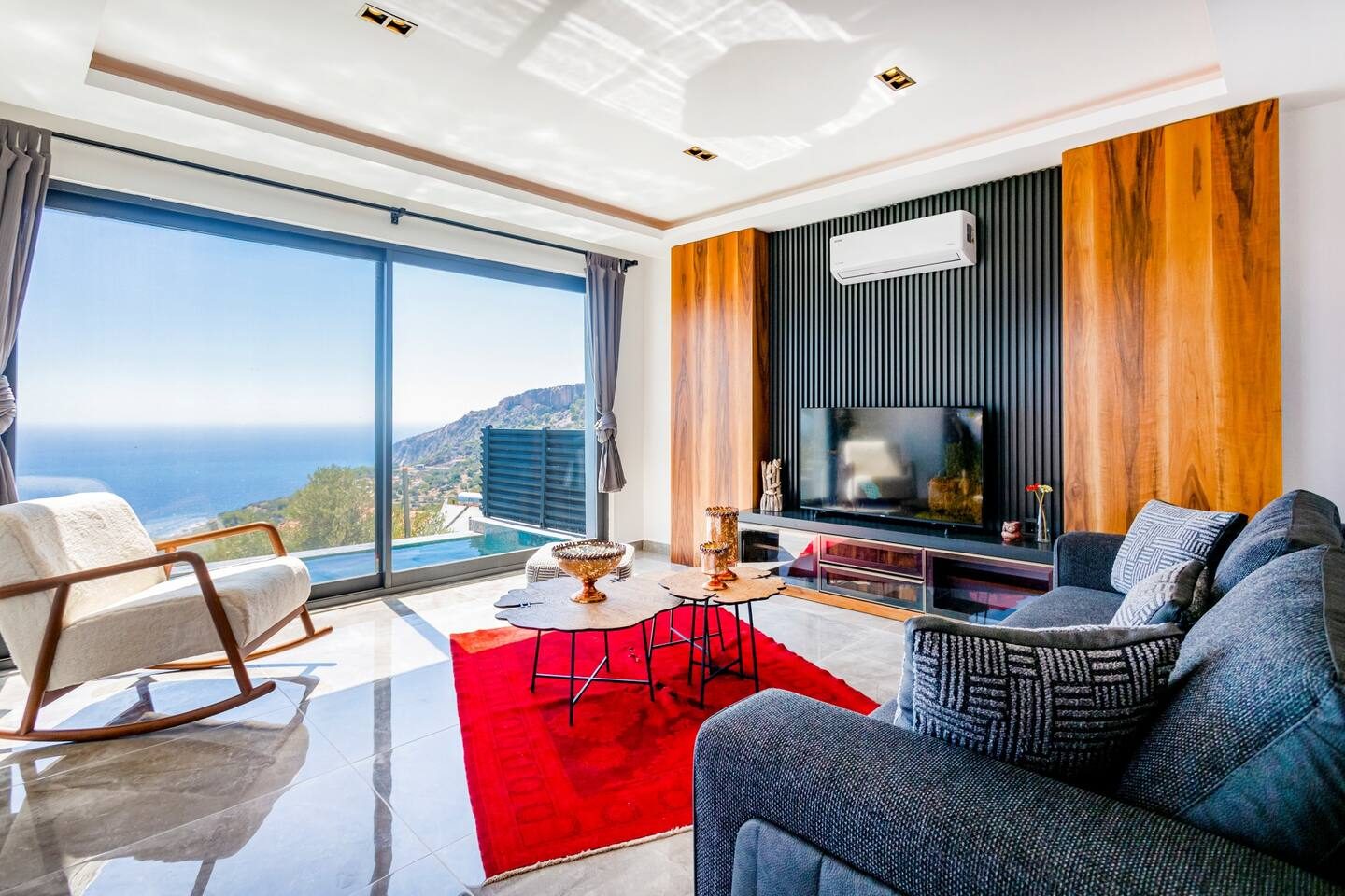 Living room by day